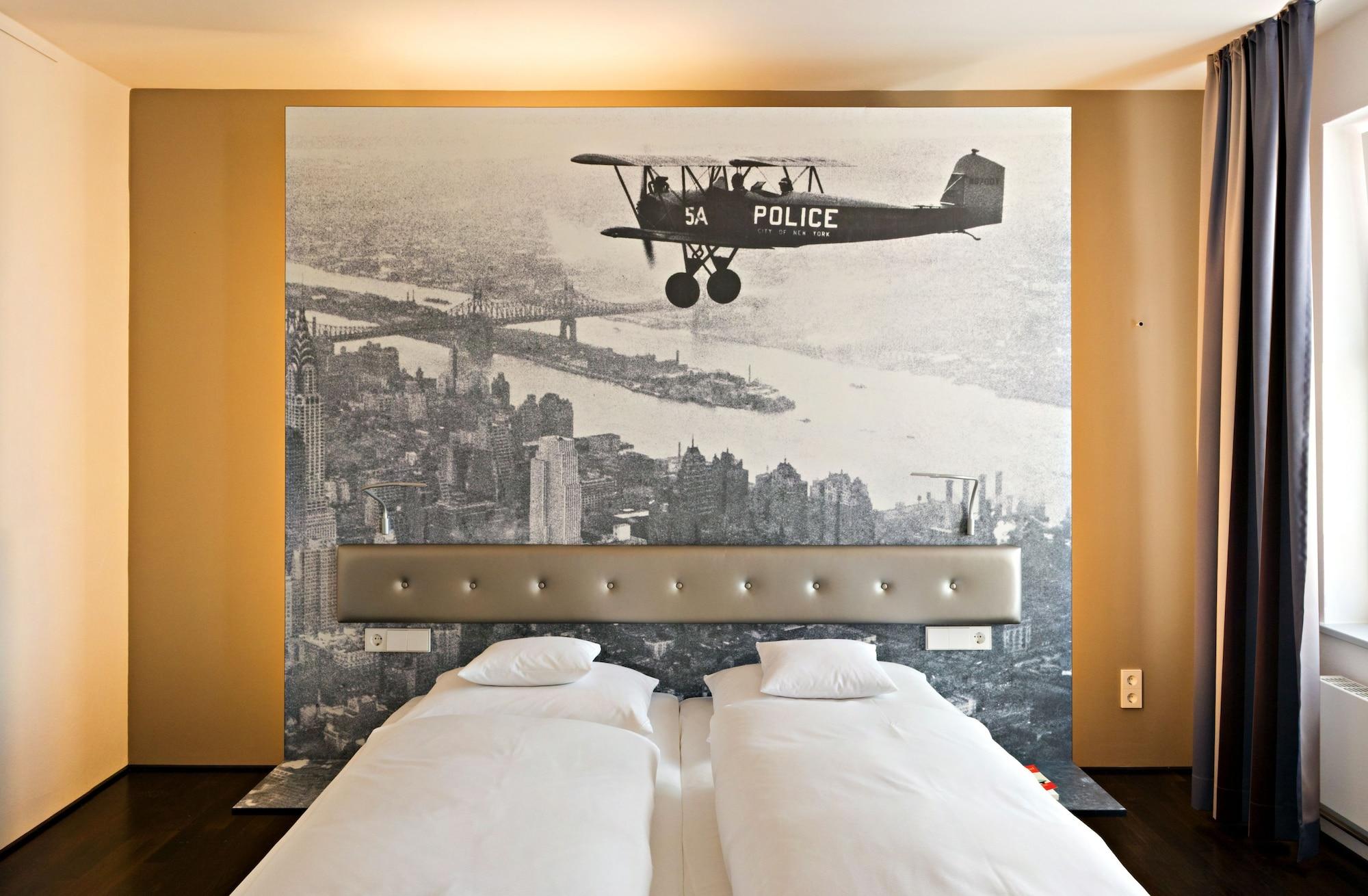 V8 Hotel Classic Motorworld Region Stuttgart Boeblingen Luaran gambar