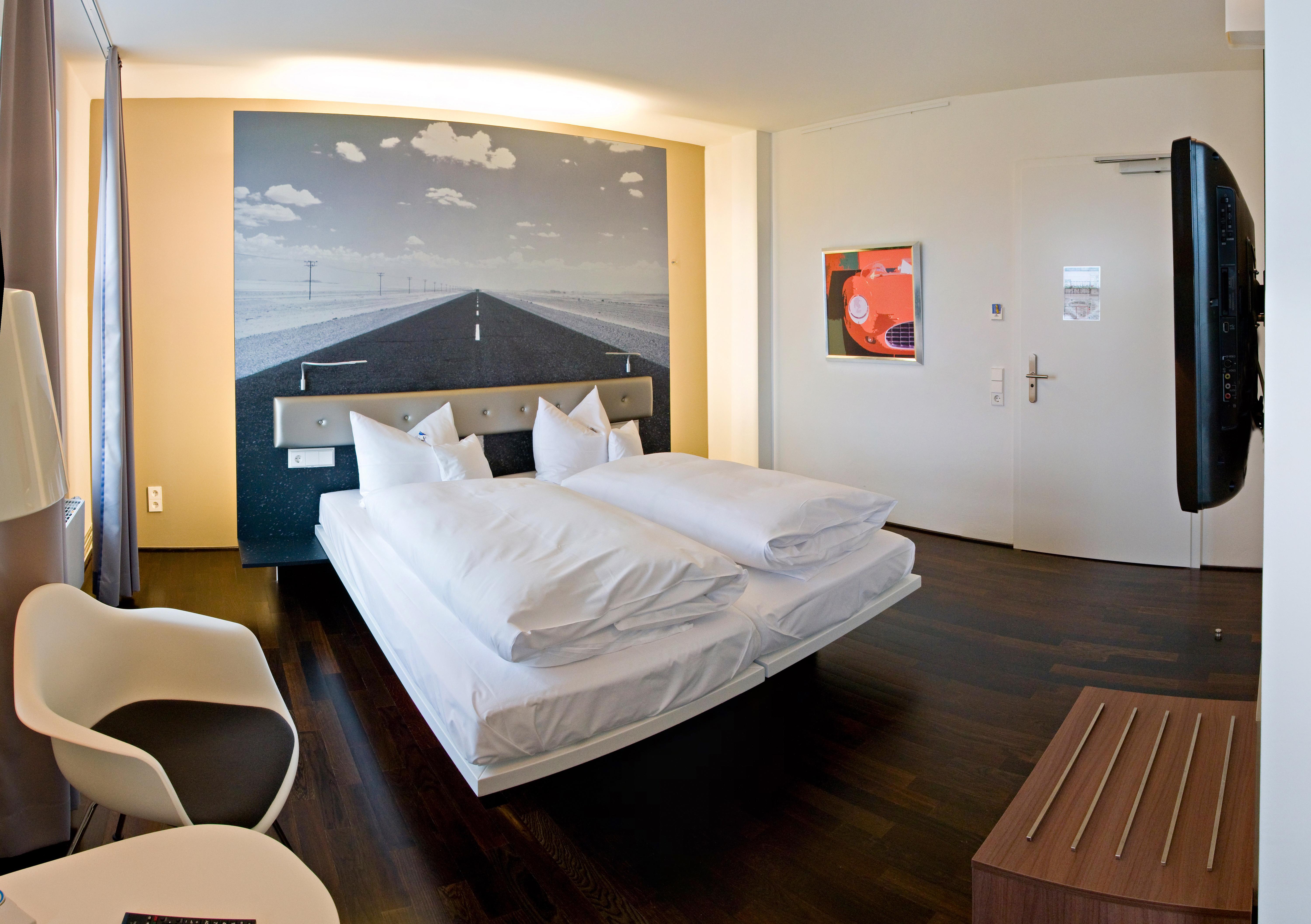 V8 Hotel Classic Motorworld Region Stuttgart Boeblingen Luaran gambar